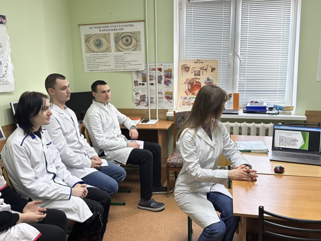 Студенти на кафедрі оториноларингології з офтальмологією обговорили питання академічної доброчесності.