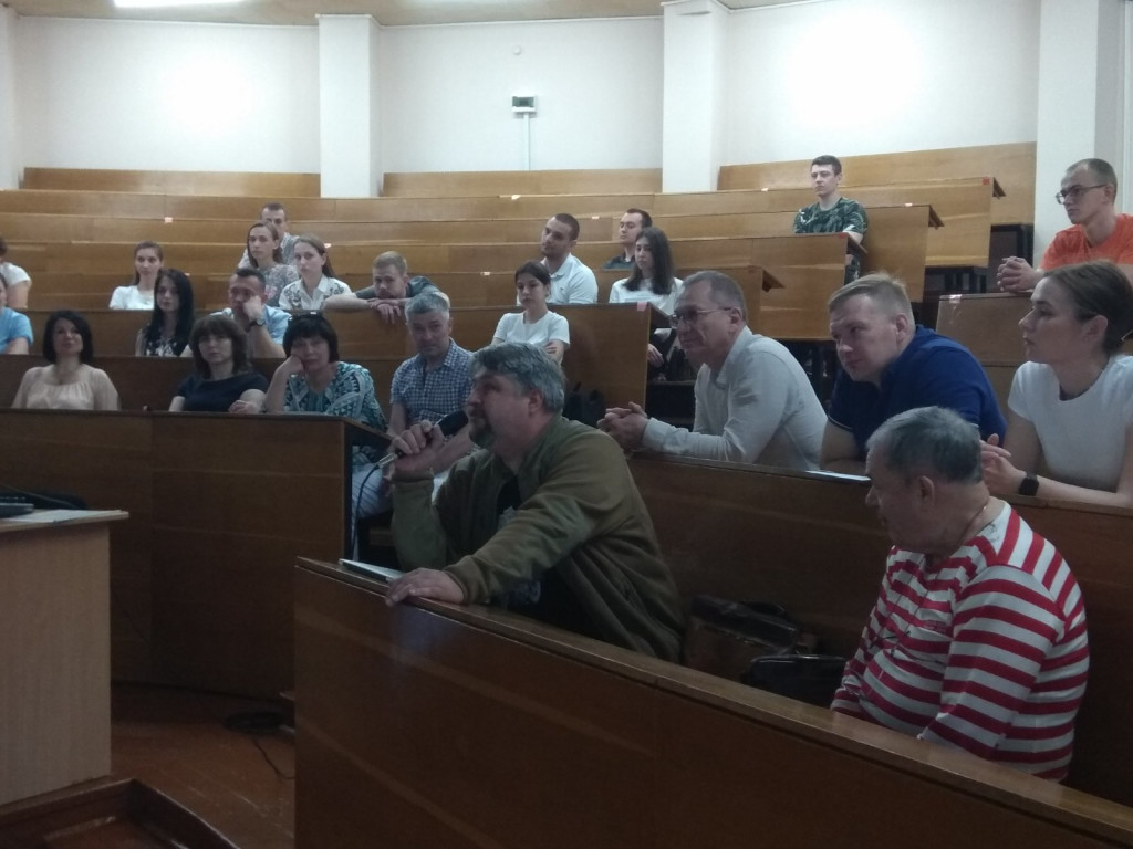 Круглий стіл на тему тему: "Естетична та функціональна риносептопластика"