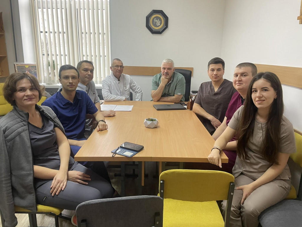 На кафедрі оториноларингології з офтальмологією завершили свою роботу  курси тематичного удосконалення для ЛОР-лікарів "Отоларингологія з позиції функціональної риносинусохірургії"